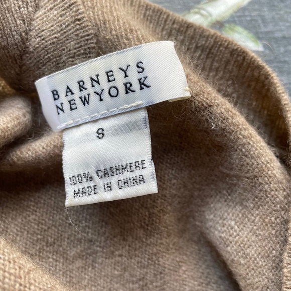 Barneys New York 100% Cashmere V Back Sweater - Taupe - Small - Picture 4 of 4
